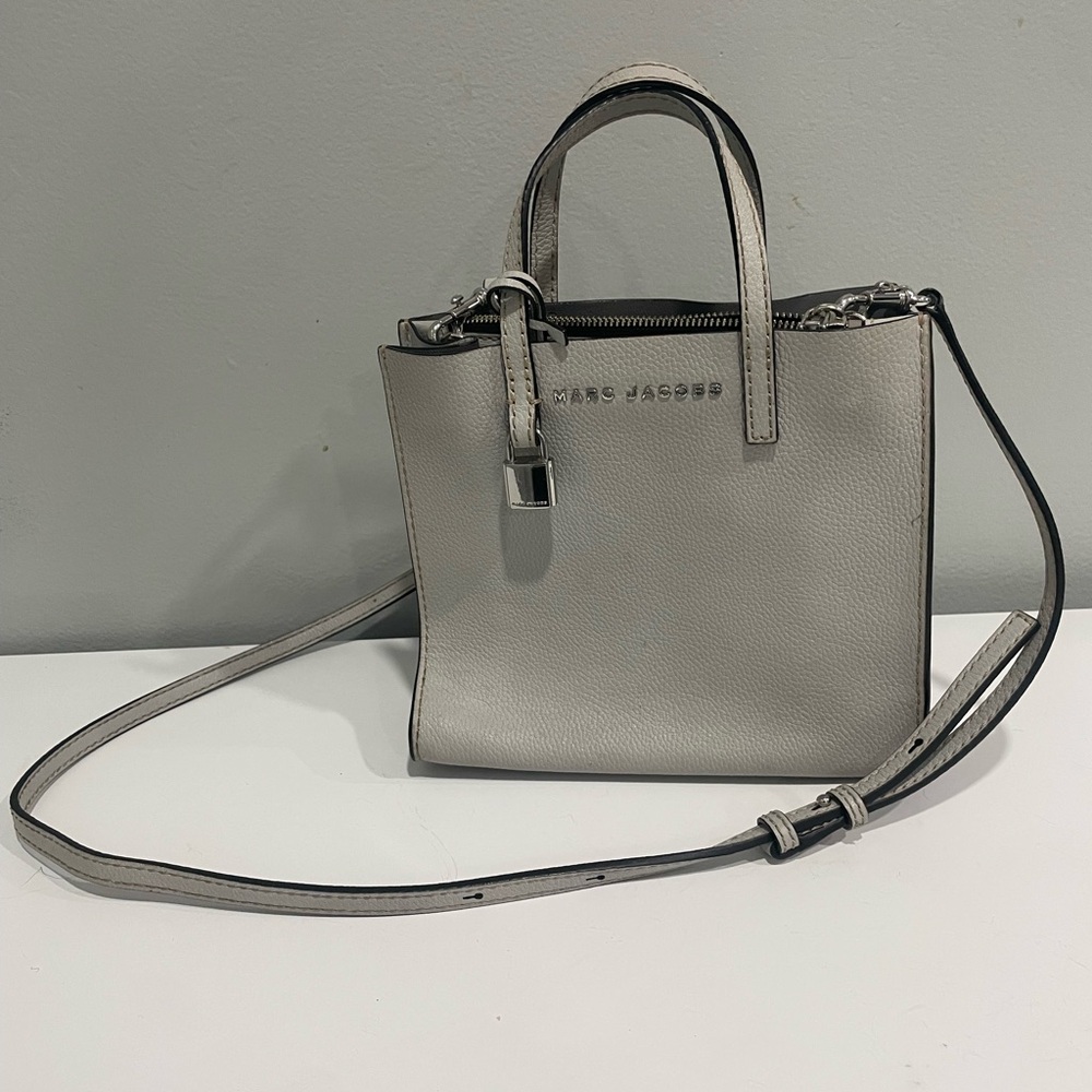Marc Jacobs Light Gray Shoulder Bag